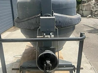 Betonmolen tractor - afbeelding 4 van  4