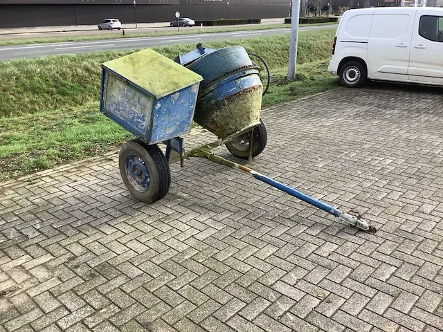 Betonmolen - afbeelding 1 van  8
