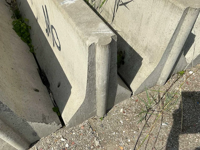 Betonnen afzetting (58,00 mtr) - afbeelding 15 van  15