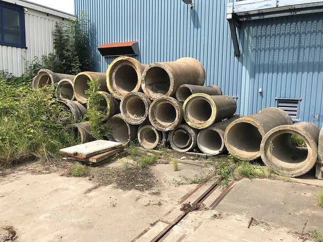 Betonnen buizen (30x) - afbeelding 5 van  10