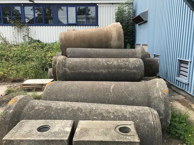 Betonnen buizen (30x) - afbeelding 10 van  10