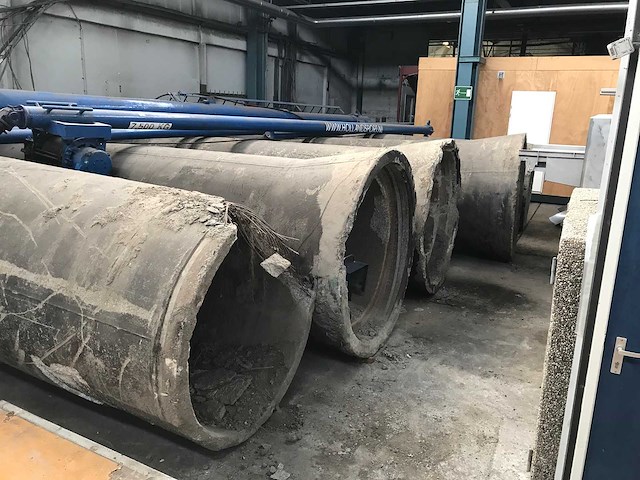 Betonnen buizen (5x) - afbeelding 2 van  5