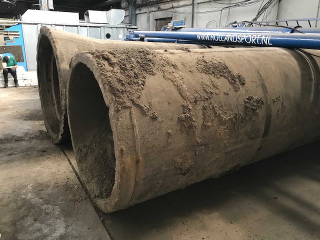 Betonnen buizen (5x) - afbeelding 4 van  5