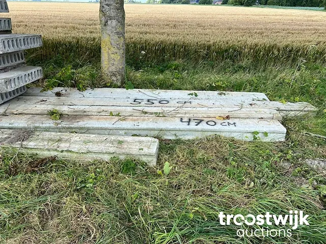 Betonnen kanaalplaat - afbeelding 6 van  8