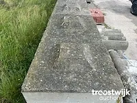 Betonnen ‘lego’ blok - afbeelding 4 van  8