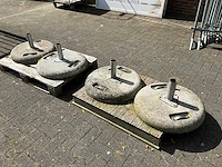 Betonnen parasolvoet (4x) - afbeelding 1 van  6