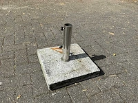 Betonnen parasolvoet - afbeelding 2 van  4
