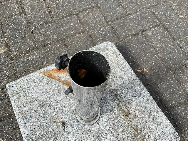 Betonnen parasolvoet - afbeelding 4 van  4