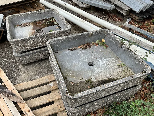 Betonnen plantenbak 98x98x26cm (4x) - afbeelding 3 van  3