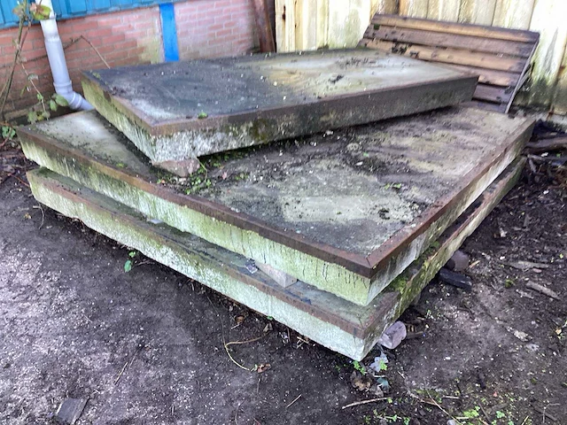 Betonnen platen (3x) stelcon - afbeelding 1 van  3