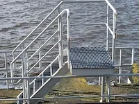 Betonnen ponton met trap - afbeelding 9 van  9