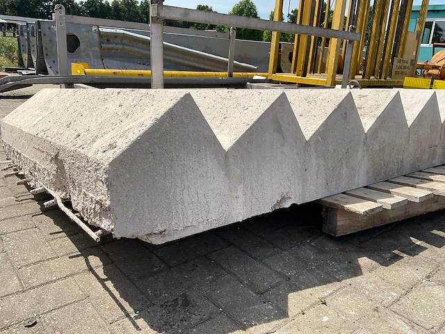 Betonnen trap - afbeelding 5 van  5