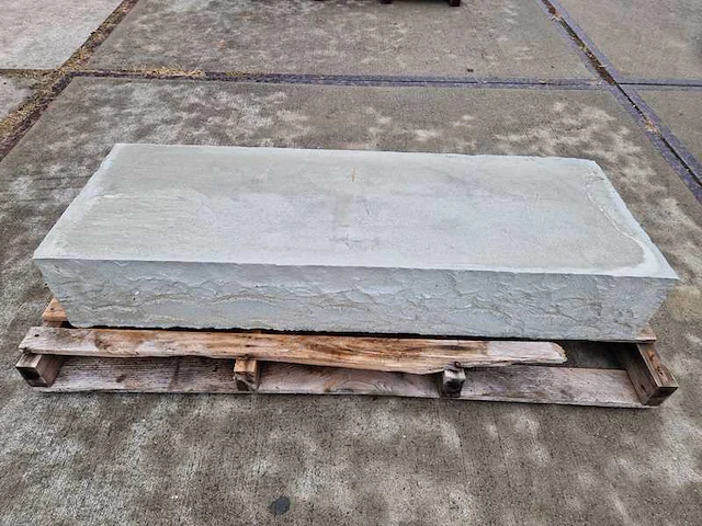 Betonnen traptreden (ca. 6 stuks) - afbeelding 3 van  3