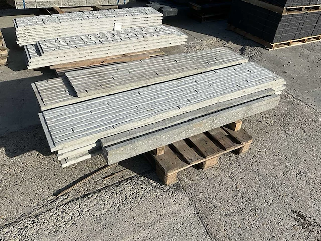 Betonplaten voor afsluiting - afbeelding 1 van  13