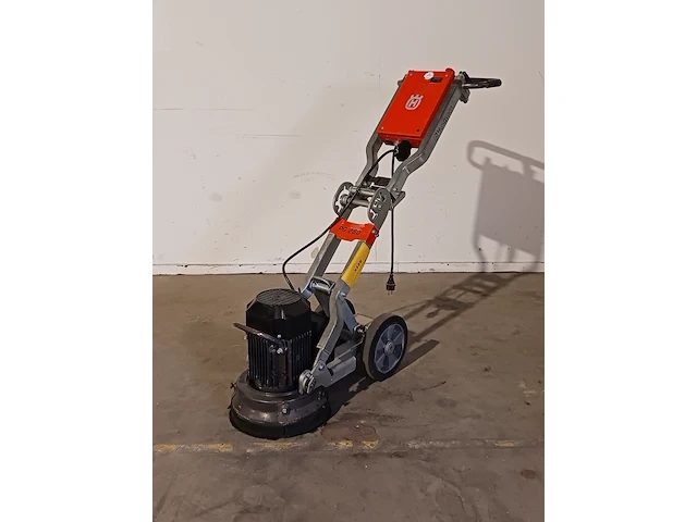Betonschuurmachine 280mm 230v husqvarna, pg280, bouwjaar 2016 - afbeelding 1 van  13