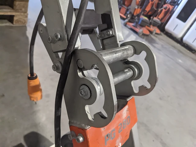 Betonschuurmachine 280mm 230v husqvarna, pg280, bouwjaar 2017 - afbeelding 4 van  19