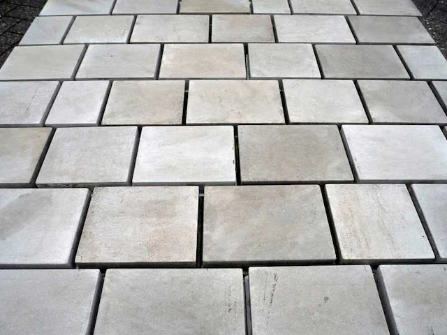 Betonstenen (ca. 18m²) - afbeelding 1 van  5