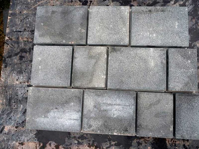 Betonstenen (ca. 22m²) - afbeelding 1 van  3