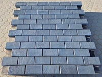 Betonstenen. (ca. 30m²) - afbeelding 2 van  4
