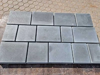 Betonstenen. (ca. 38.5m²) - afbeelding 2 van  3