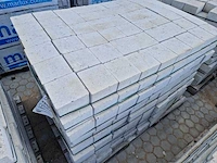 Betonstenen (ca. 47m²) - afbeelding 2 van  2
