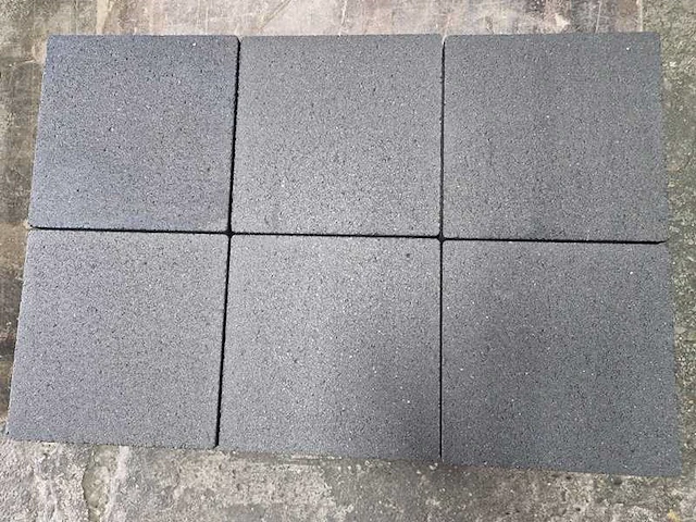 Betonstenen. (ca. 51.8m²) - afbeelding 2 van  2