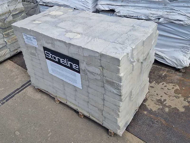 Betonstenen voor de tuin (ca. 37.8m²) - afbeelding 1 van  3