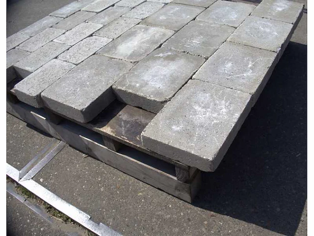 Betonstenen voor de tuin (ca. 9.72m²) - afbeelding 2 van  2