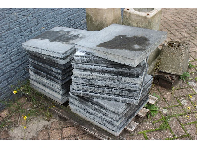 Betontegels 22 stuks 50 x 50 x 5 cm - afbeelding 1 van  2