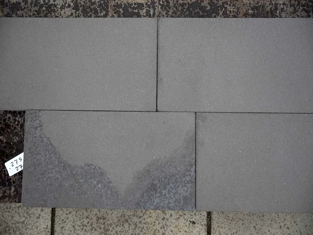 Betontegels (ca. 14.4m²) - afbeelding 1 van  2