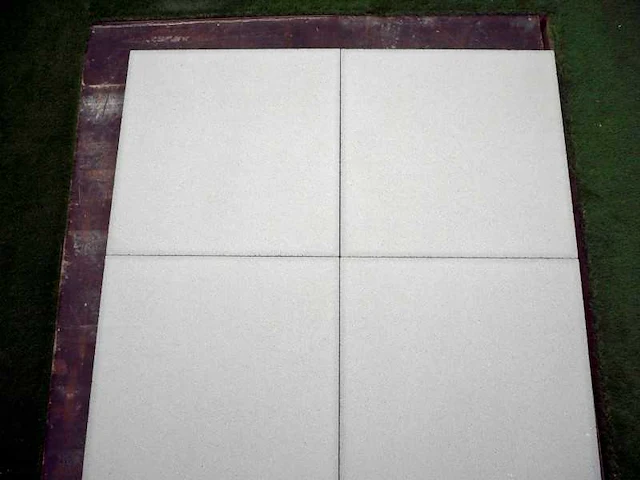 Betontegels (ca. 20,5m²) - afbeelding 1 van  4