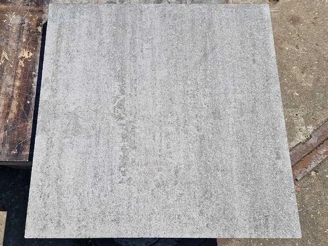 Betontegels (ca.11.5m²) - afbeelding 1 van  1