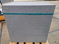 Betontegels (ca.18m²) - afbeelding 2 van  2