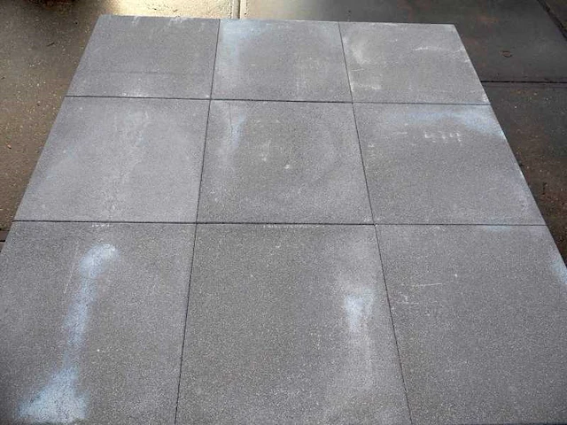 Betontegels (ca.61,2m²) - afbeelding 2 van  2