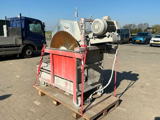 Betonzaag husqvarna ts1000f 2008 - afbeelding 18 van  24
