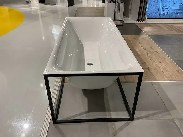 Bettelux shape frame vrijstaande bad - afbeelding 2 van  5