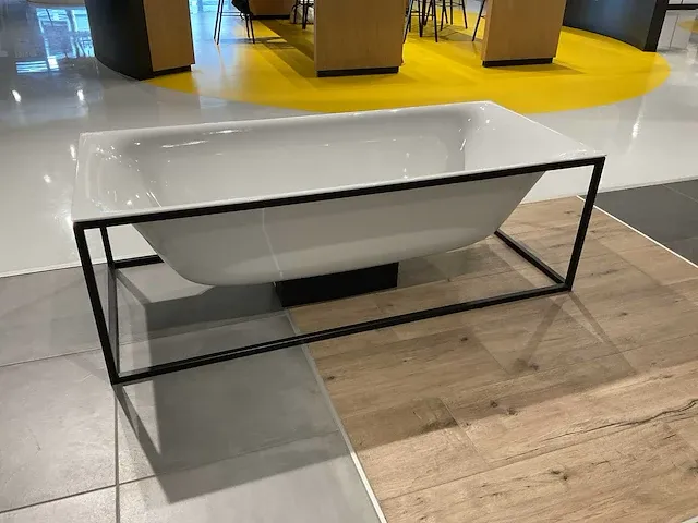 Bettelux shape frame vrijstaande bad - afbeelding 4 van  5
