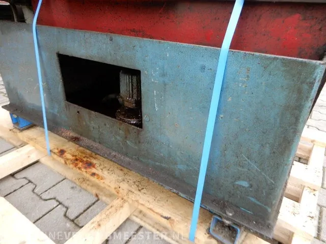 Beugelzaag machine columbo, 380v - afbeelding 11 van  20