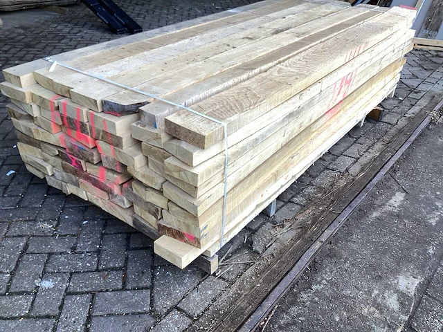 Beuk - kd ovengedroogd 2610x1090x510 mm - balken (57x) - afbeelding 3 van  9