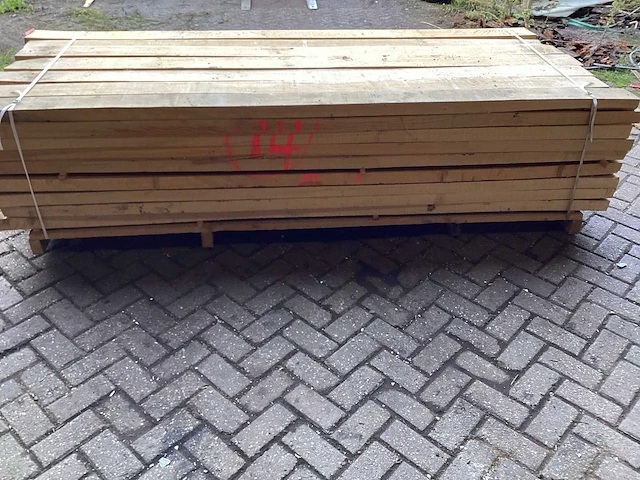 Beuk - kd ovengedroogd 2610x1090x510 mm - balken (57x) - afbeelding 6 van  9