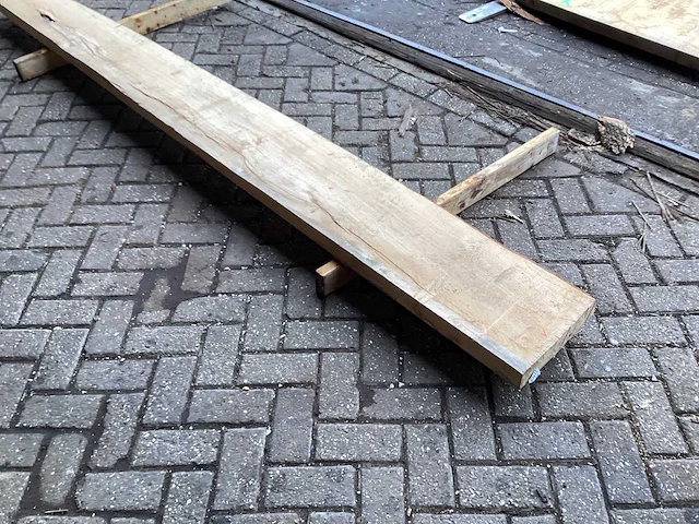 Beuk - kd ovengedroogd 3230x330x58 mm - balk - afbeelding 5 van  6