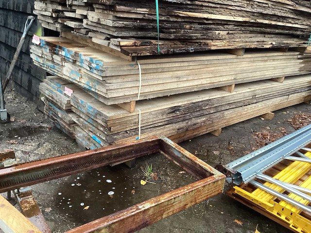 Beuken - 424x56x77 cm - planken (51x) - afbeelding 1 van  3