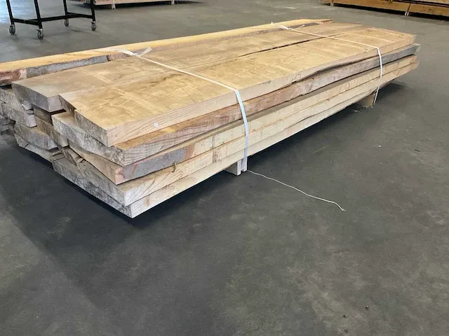Beuken planken ca. 0,614 m³ - afbeelding 1 van  5