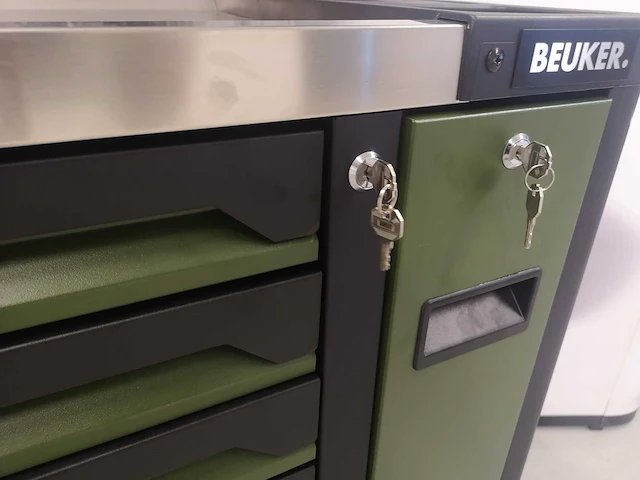 Beuker big gereedschapswagen gevuld - afbeelding 3 van  23