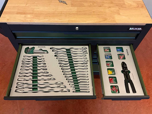 Beuker xtra big xxl gereedschapswagen gevuld - afbeelding 2 van  15