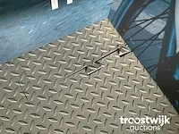 Beursstand in zeecontainer - afbeelding 6 van  17