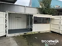 Beursstand in zeecontainer - afbeelding 1 van  17