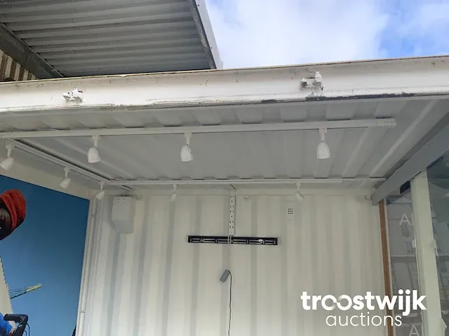 Beursstand in zeecontainer - afbeelding 15 van  17