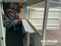 Beursstand in zeecontainer - afbeelding 16 van  17