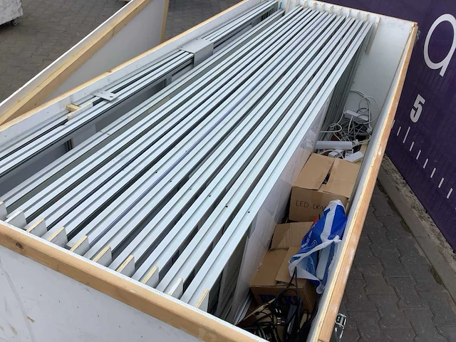 Beursstand met opbergkisten - afbeelding 12 van  18